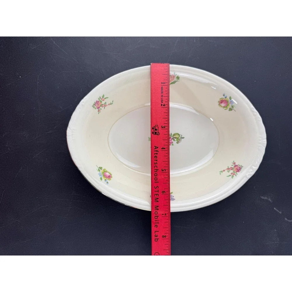 Homer Laughlin Eggshell Nautilus Priscilla‎ Oval Vegetable Bowl Floral Gold Trim